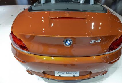 سرعة راحة وعصريّة: صفات تجعل BMW Z4 الأكثر جاذبية في فئتها
